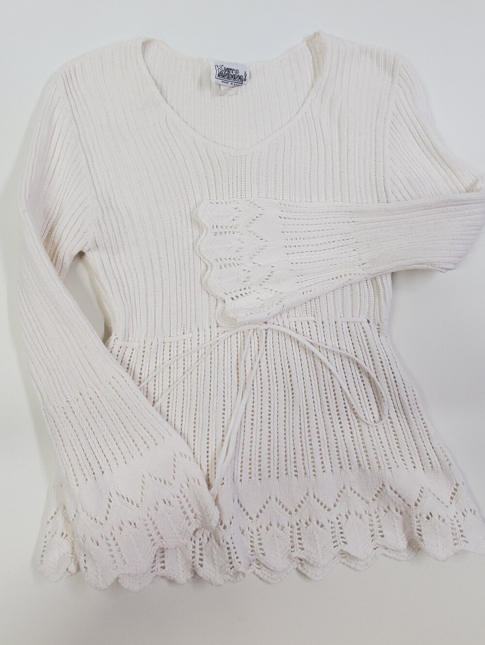 Knits Landing Women's White Loose Knit L/S Top Drawstring Waist Crochet trim Sm